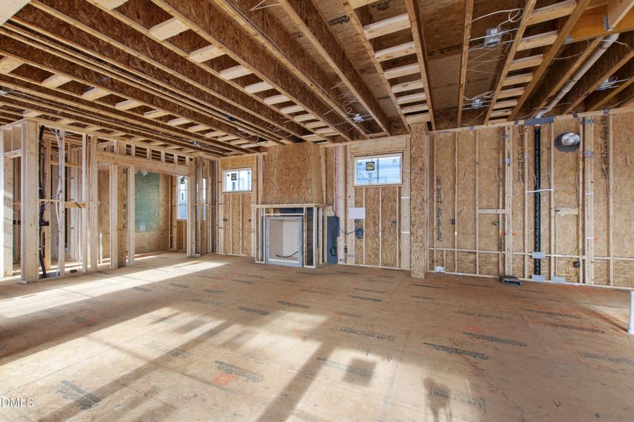 1500 Scales St Family Room 2