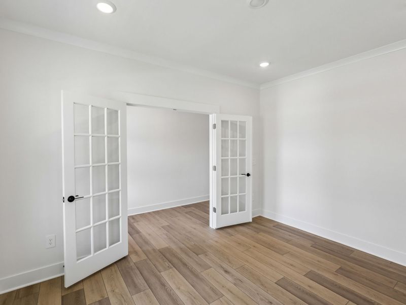 Spacious, unfurnished interior of a new home in Watkins Glen, Raleigh (Image 17). Spacious, unfurnished interior of a new home in Watkins Glen, Raleigh (Image 17).