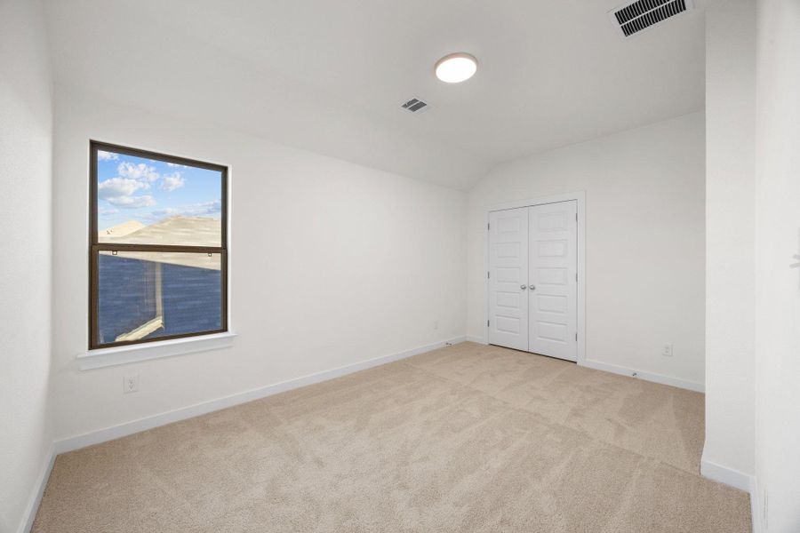 Spacious, unfurnished interior of a new home in Prairie Winds, Hutto (Image 23).