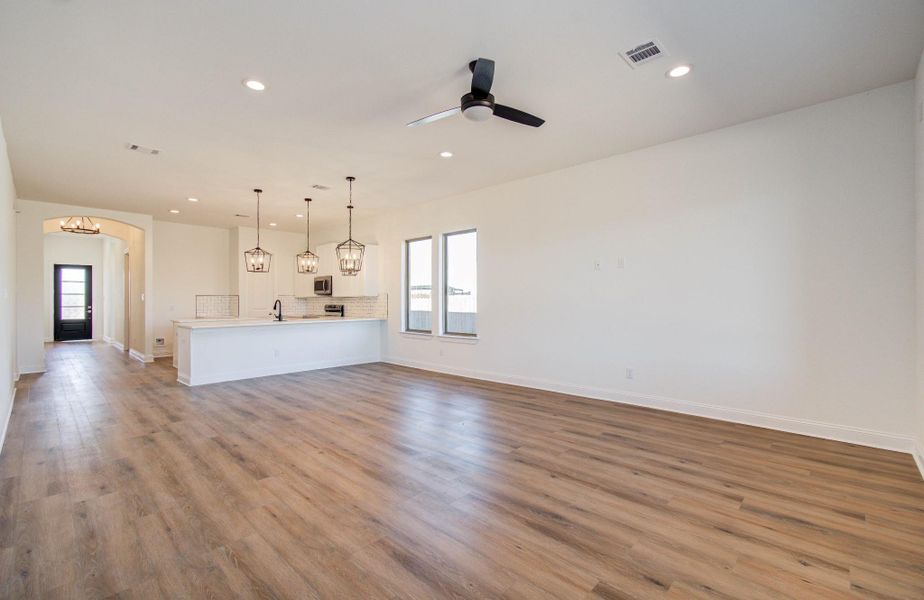 Spacious, unfurnished interior of a new home in , Cleveland (Image 30).