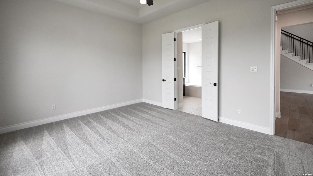 Spacious, unfurnished interior of a new home in Legacy at Lake Dunlap, New Braunfels (Image 19).