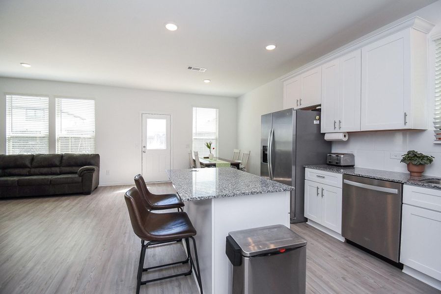 Furnished interior view inside a new home in , Alvin (Image 7).