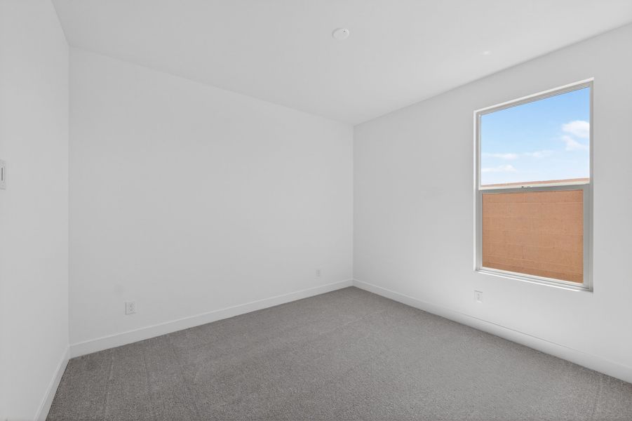 Spacious, unfurnished interior of a new home in Artisan at Asante, Surprise (Image 25).
