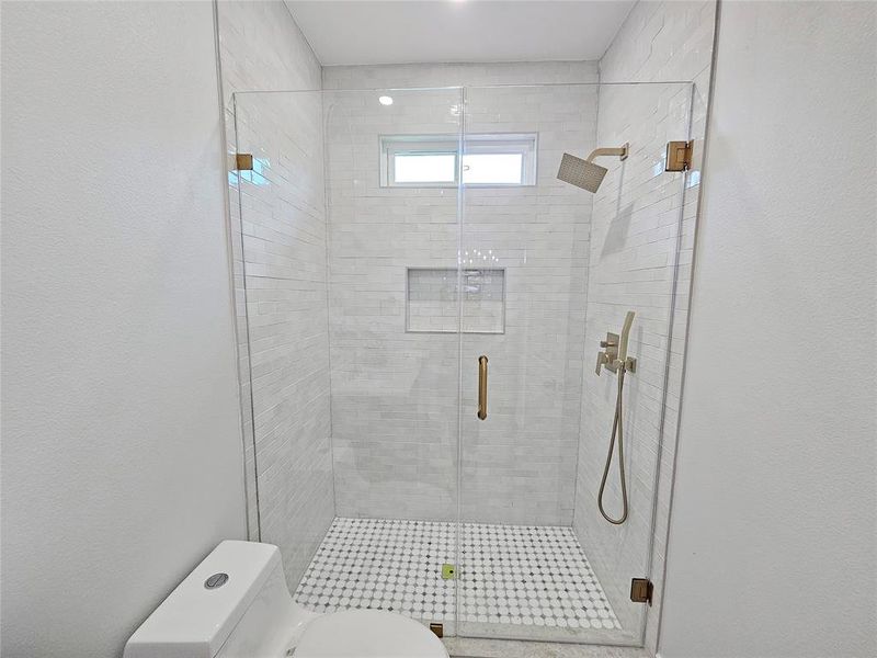 Image 28 of a home in .