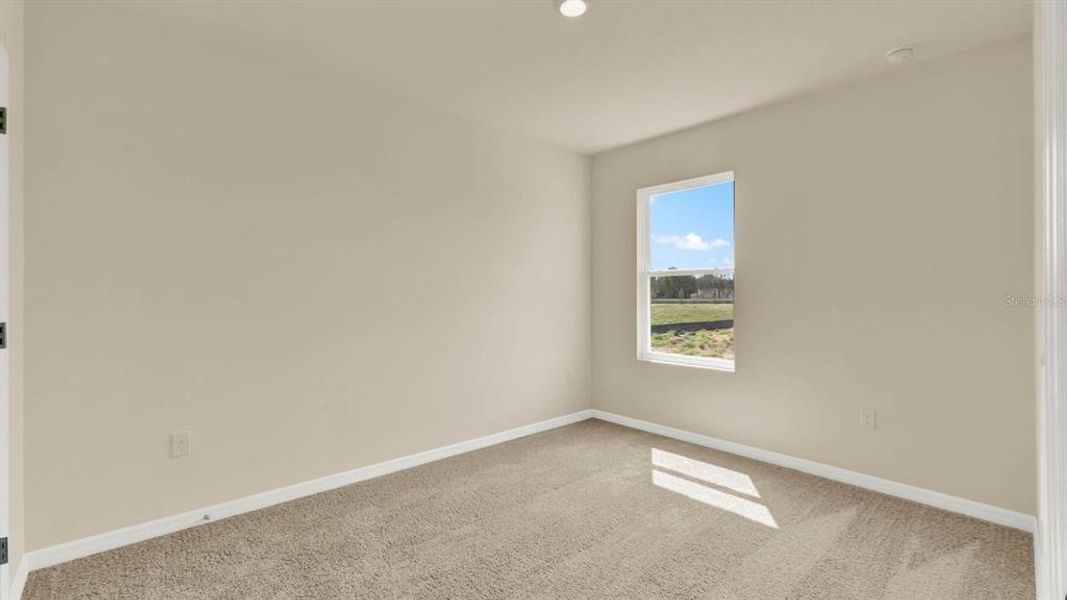 Spacious, unfurnished interior of a new home in Ironwood, Daytona Beach (Image 20).