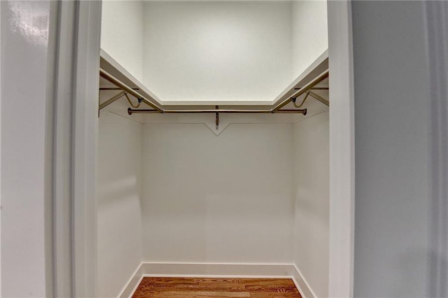 Spacious, unfurnished interior of a new home in , Atlanta (Image 20).