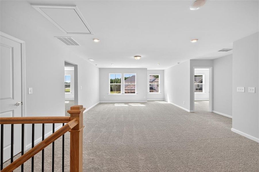 Spacious, unfurnished interior of a new home in Hamilton Place, Cartersville (Image 22).