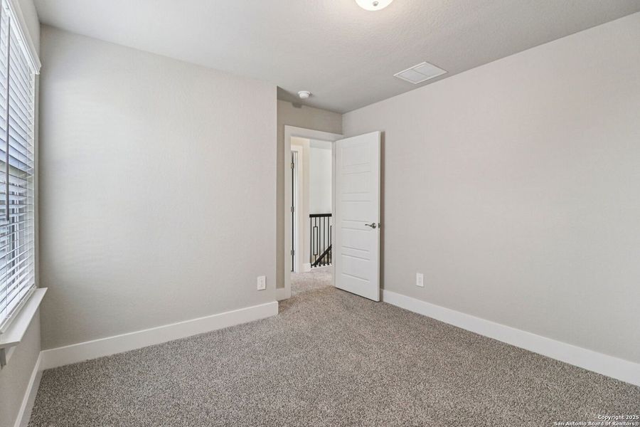 Spacious, unfurnished interior of a new home in Carmel Ranch, Schertz (Image 38). Spacious, unfurnished interior of a new home in Carmel Ranch, Schertz (Image 38).