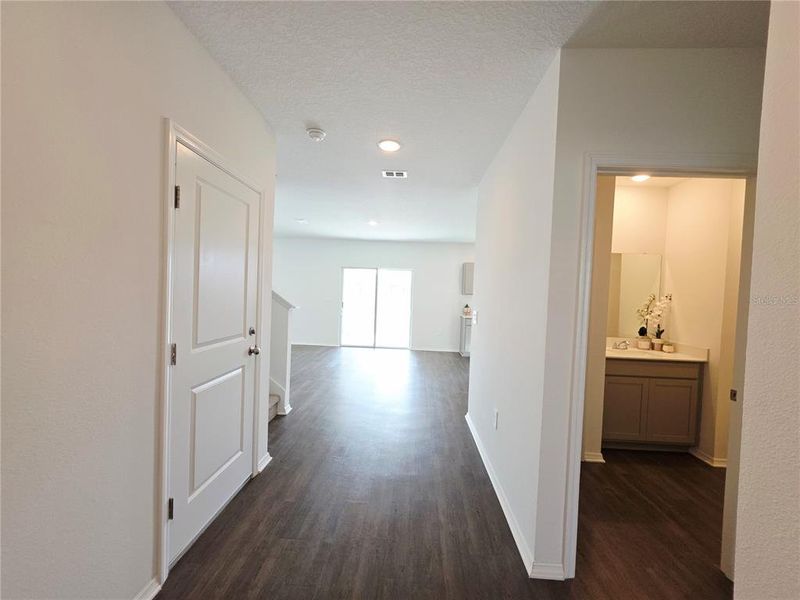 Spacious, unfurnished interior of a new home in Broadleaf, Parrish (Image 30).