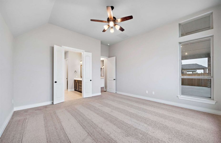 Representative unfurnished interior of a home built from the 3326 by Ravenna Homes in Cross Creek West, Fulshear (Image 49).