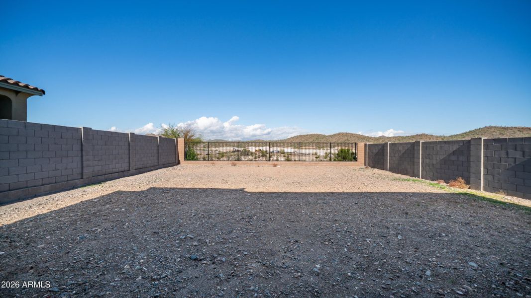 13370 E Eagle Feather Rd-32