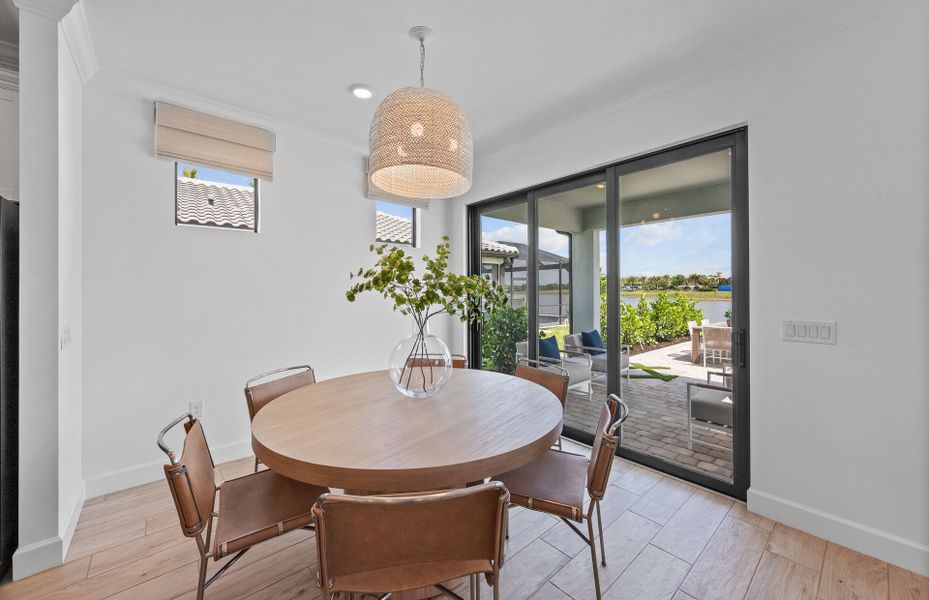 Café-dining area Café-dining area