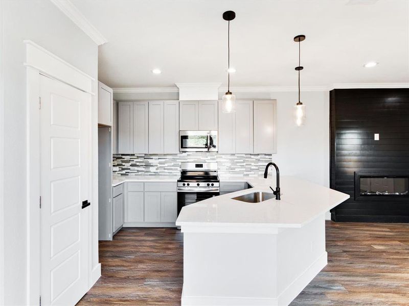 Furnished interior view inside a new home in , Fort Worth (Image 5).