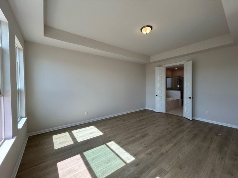 Spacious, unfurnished interior of a new home in Provence 70s, Austin (Image 33). Spacious, unfurnished interior of a new home in Provence 70s, Austin (Image 33).