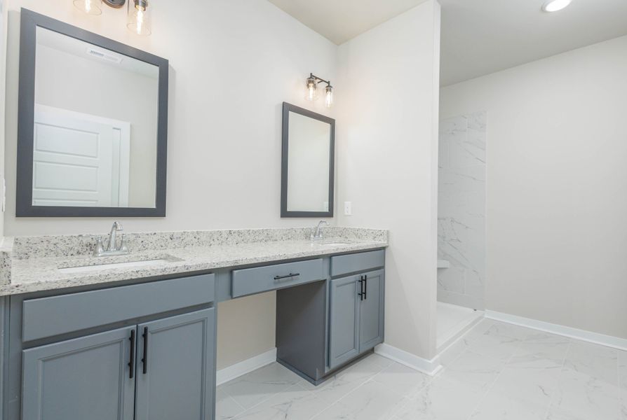 Furnished interior view inside a new home in Woodland Farms, Dickson (Image 10).