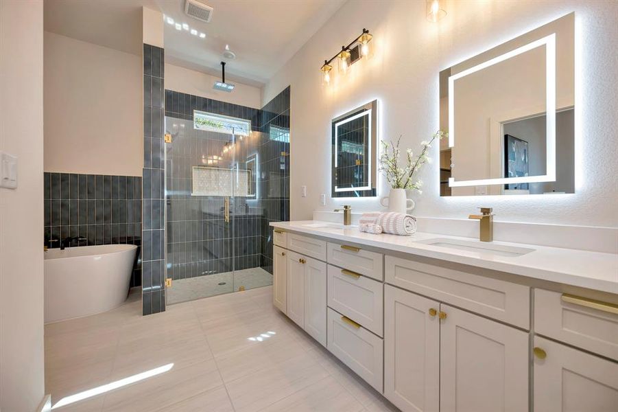 Furnished interior view inside a new home in , Fort Worth (Image 8).