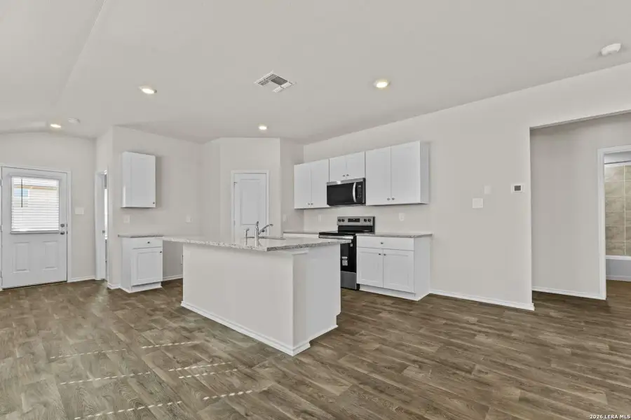 Furnished interior view inside a new home in Laurel Vistas, San Antonio (Image 7).