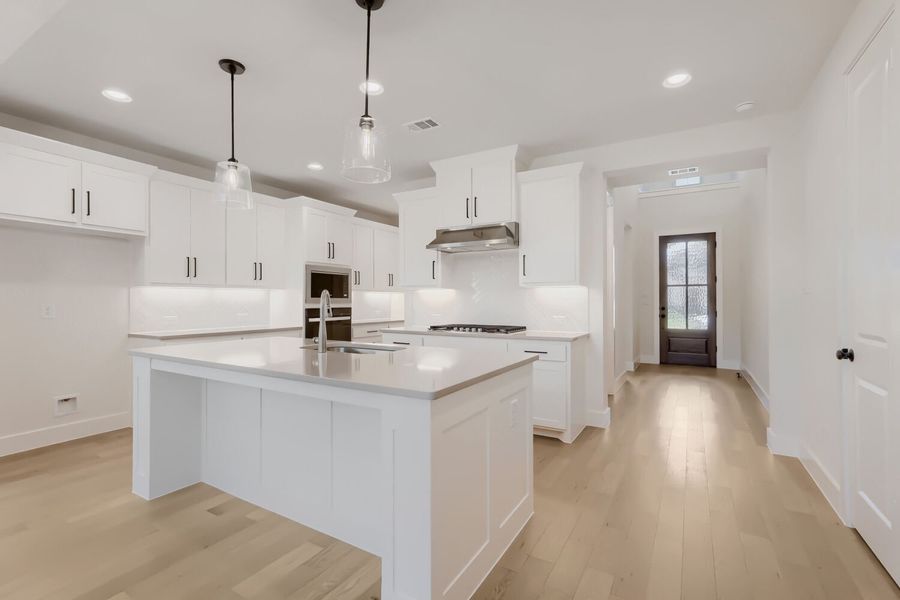 4315 Blackberry - Kitchen 4315 Blackberry - Kitchen