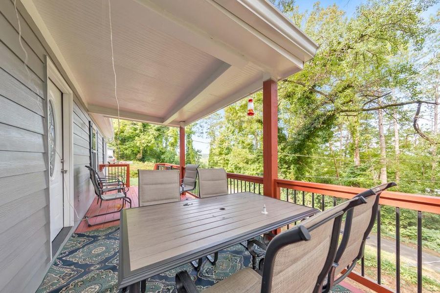Furnished interior view inside a new home in , Silver Creek (Image 17). Furnished interior view inside a new home in , Silver Creek (Image 17).