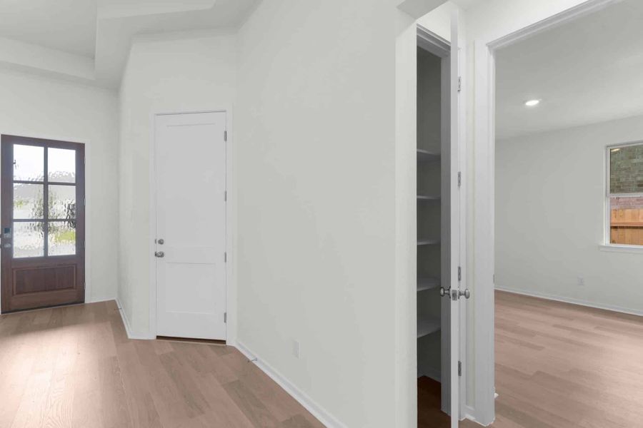 Spacious, unfurnished interior of a new home in Parkside on the River, Georgetown (Image 59).