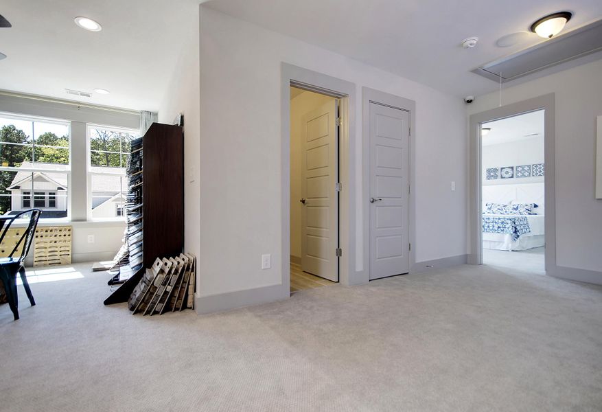 Spacious, unfurnished interior of a new home in Creek Pointe, Moncks Corner (Image 20). Spacious, unfurnished interior of a new home in Creek Pointe, Moncks Corner (Image 20).