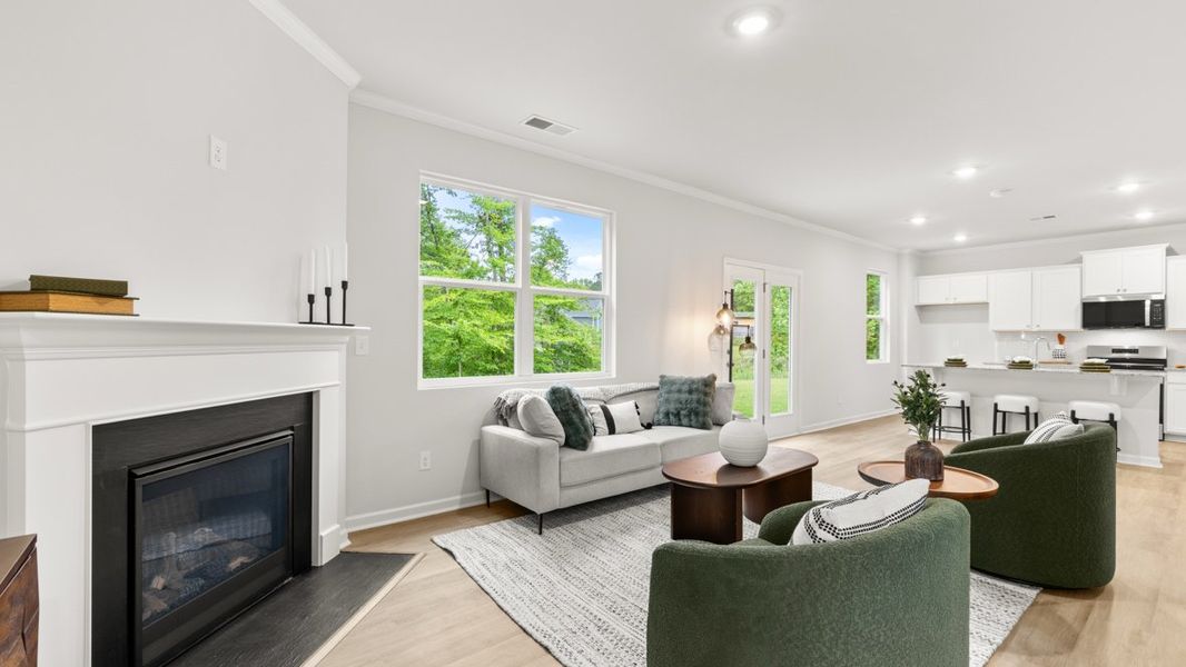 Representative furnished interior of a home built from the Penwell by D.R. Horton in Fairhaven, Lithia Springs (Image 14).