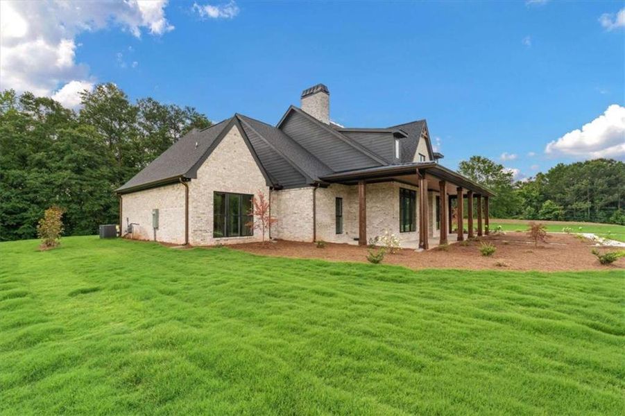 Exterior details and patio area of a home in , Carrollton (Image 4).