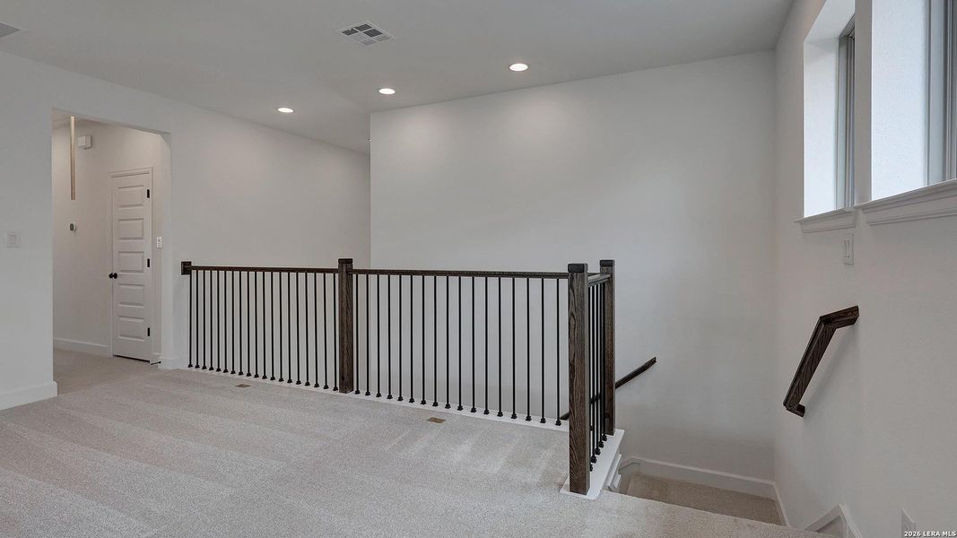 Spacious, unfurnished interior of a new home in Corley Farms, Boerne (Image 16).