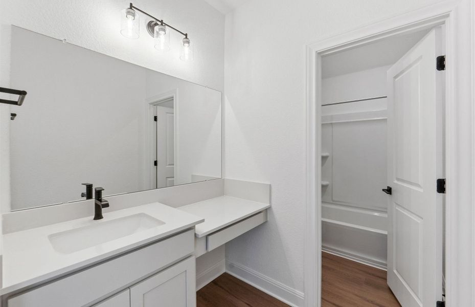 Furnished interior view inside a new home in Horizon Lake, Leander (Image 11).