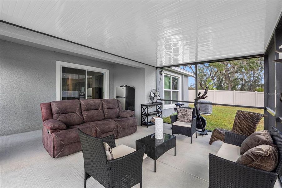Exterior details and patio area of a home in North Park Isle, Plant City (Image 3). Exterior details and patio area of a home in North Park Isle, Plant City (Image 3).