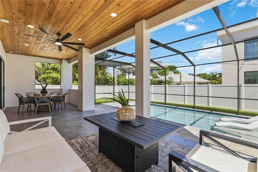 Exterior details and patio area of a home in , Tampa (Image 27).