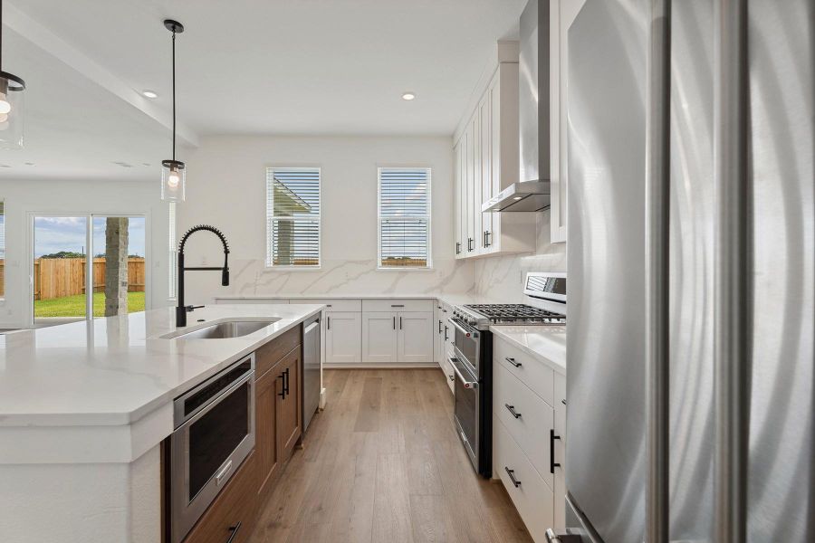 Furnished interior view inside a new home in Hallimore Ranch, Rosenberg (Image 5).
