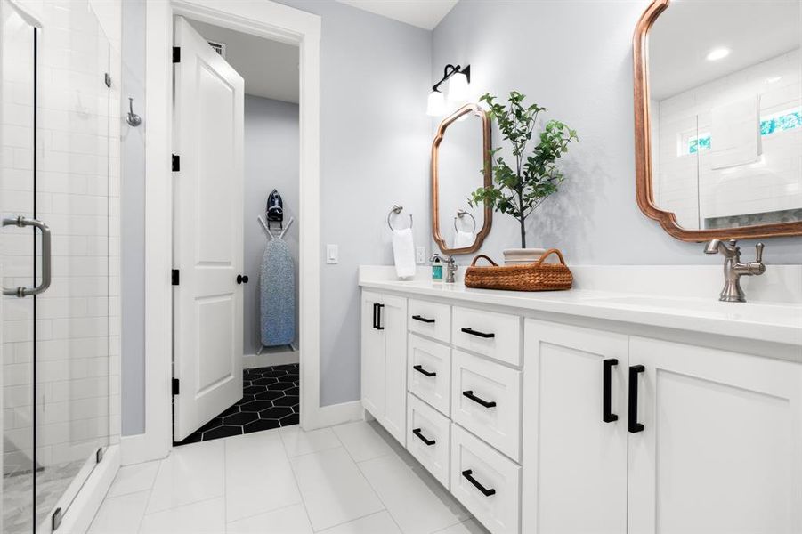 Furnished interior view inside a new home in , Waco (Image 8).