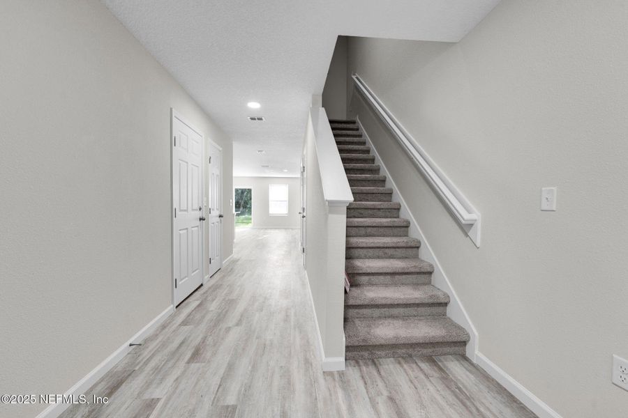 Spacious, unfurnished interior of a new home in , Jacksonville (Image 23).