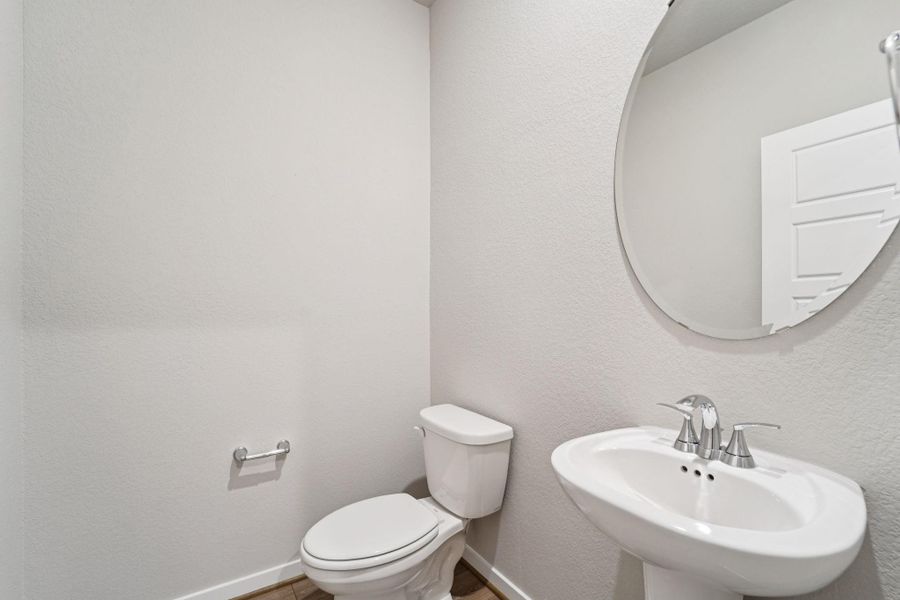 Furnished interior view inside a new home in Southwinds, Baytown (Image 8). Furnished interior view inside a new home in Southwinds, Baytown (Image 8).