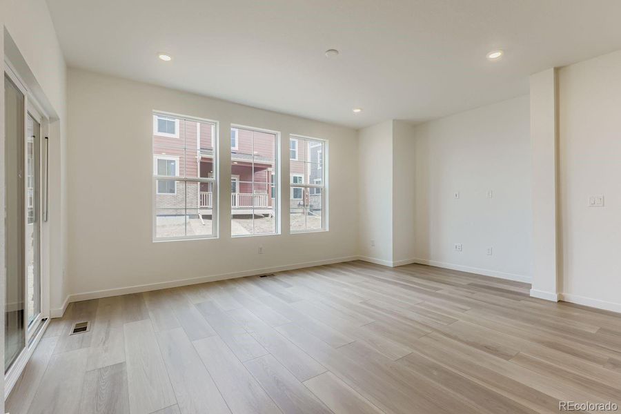 Spacious, unfurnished interior of a new home in , Thornton (Image 10).
