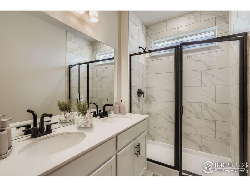 Shared 3/4 bathroom Shared 3/4 bathroom