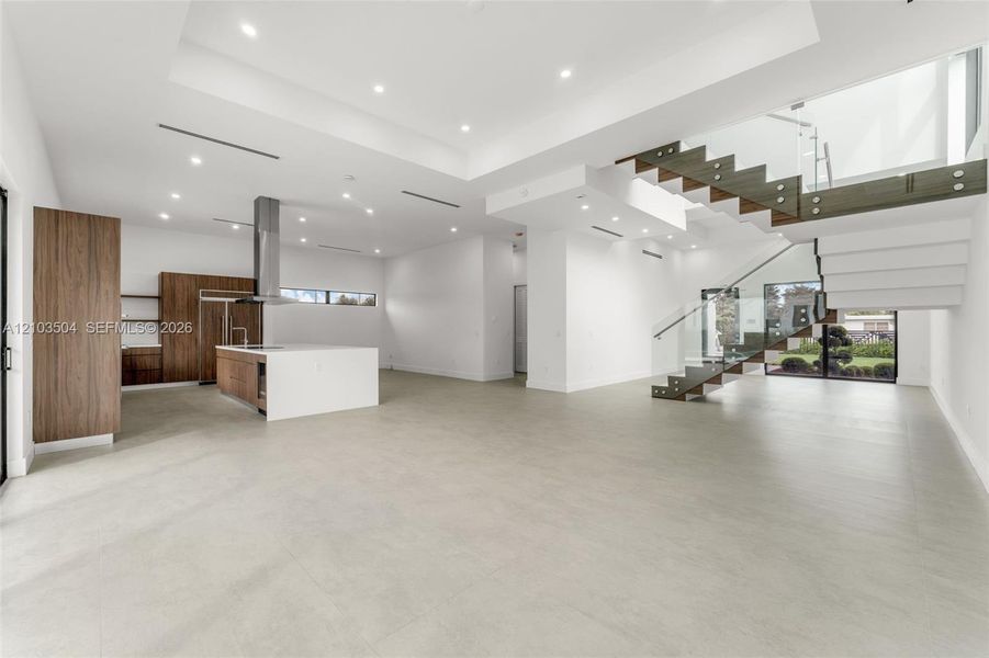 Spacious, unfurnished interior of a new home in , Miami (Image 51).