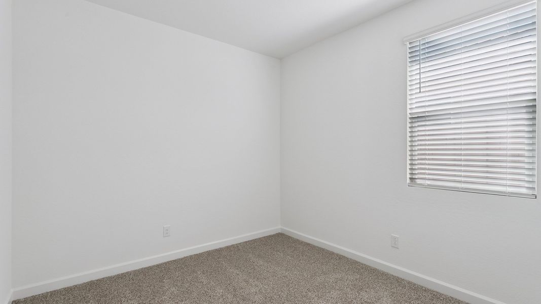 Spacious, unfurnished interior of a new home in Del Rio Ranch, Avondale (Image 25).