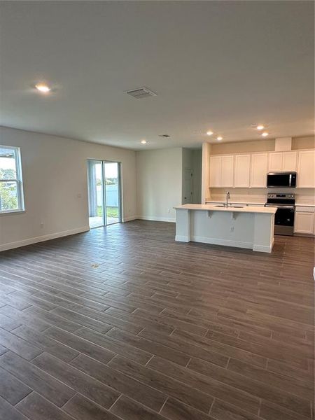 Spacious, unfurnished interior of a new home in Ocala, Ocala (Image 13).