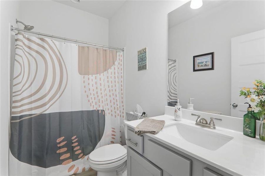 Furnished interior view inside a new home in Rosewood Lake Estates, Hoschton (Image 39). Furnished interior view inside a new home in Rosewood Lake Estates, Hoschton (Image 39).