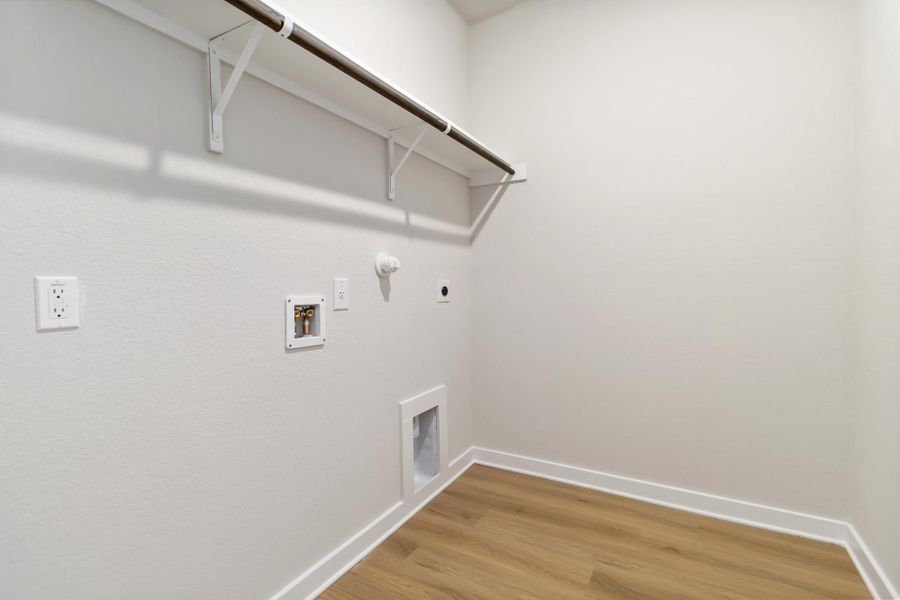 21137 Jordans Ranch Way - Carter - Laundry Room