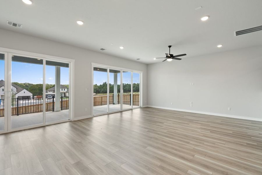 Spacious, unfurnished interior of a new home in Capitol Collection at Lariat, Liberty Hill (Image 25).