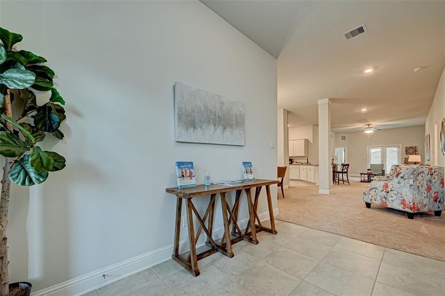 Furnished interior view inside a new home in Lago Mar, Texas City (Image 5).