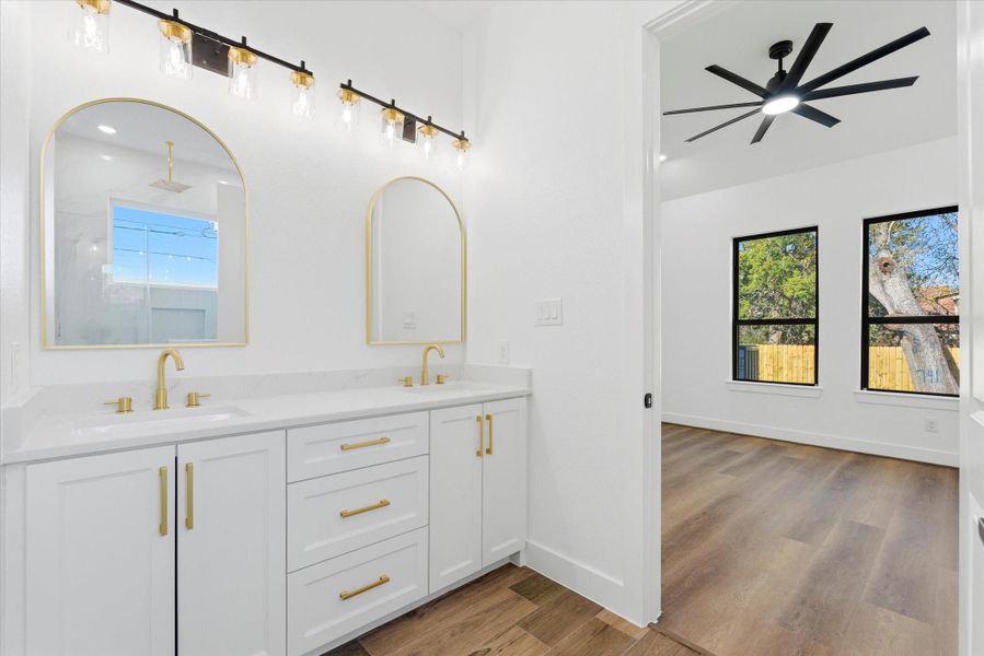 Dedicated sinks and generous storage make busy mornings effortless.