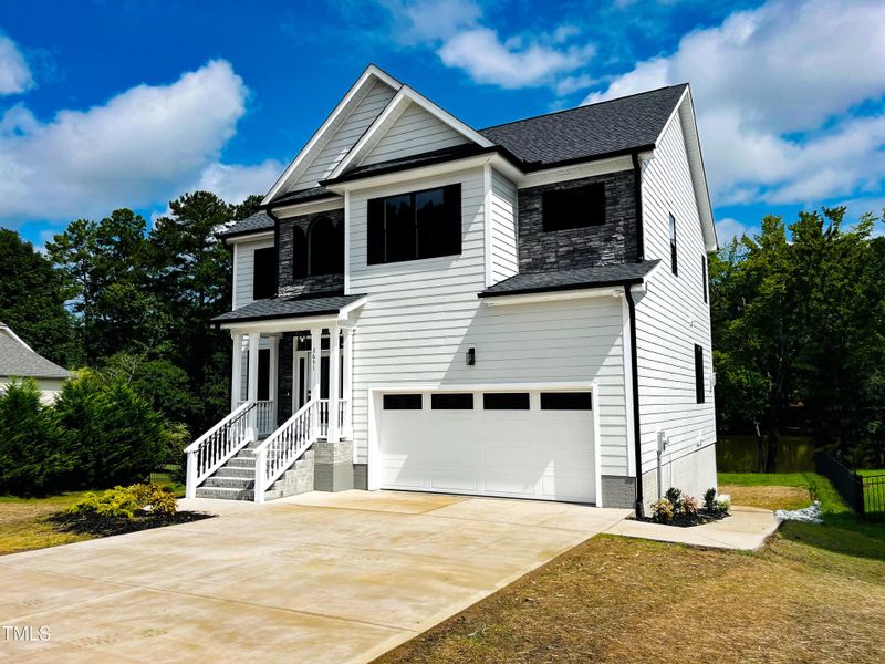 B8AC1D2A-E380-4DD1-8E35-7A9B20364E7E