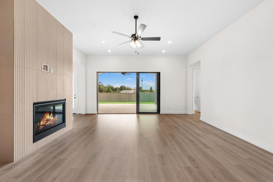 Spacious, unfurnished interior of a new home in Santa Rita Ranch, Liberty Hill (Image 19).