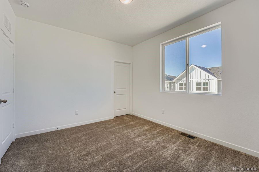 Spacious, unfurnished interior of a new home in , Watkins (Image 10).