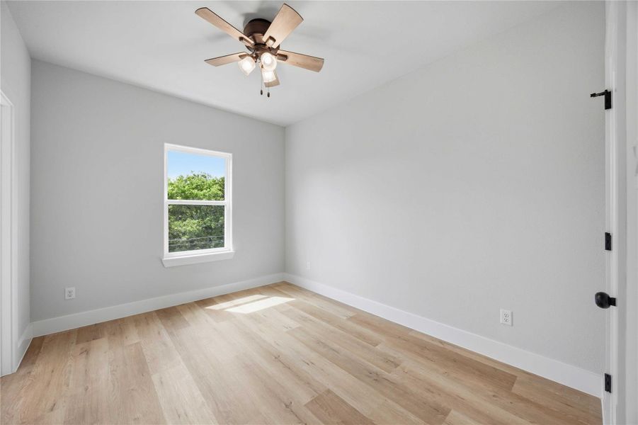 Spacious, unfurnished interior of a new home in , Houston (Image 26).