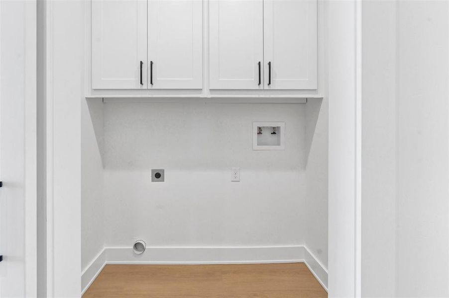 Spacious, unfurnished interior of a new home in , Graford (Image 14).